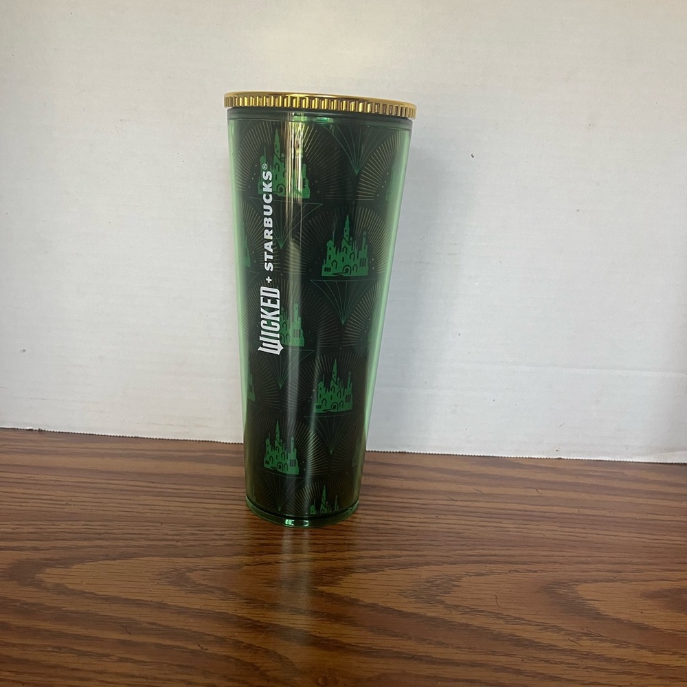 Wicked x Starbucks Green Travel Tumbler with Gold Lid no straw